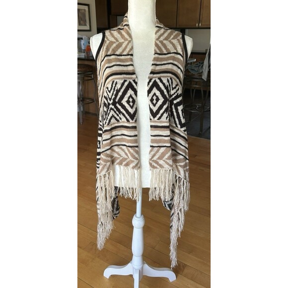 Hippie Rose Size S  Crocheted Sweater Vest Fringe Boho Festival - Picture 1 of 9